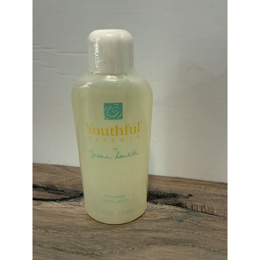 Youthful Essence by Susan Lucci Cleansing Facial Wash 4 fl oz 120ml New Sealed